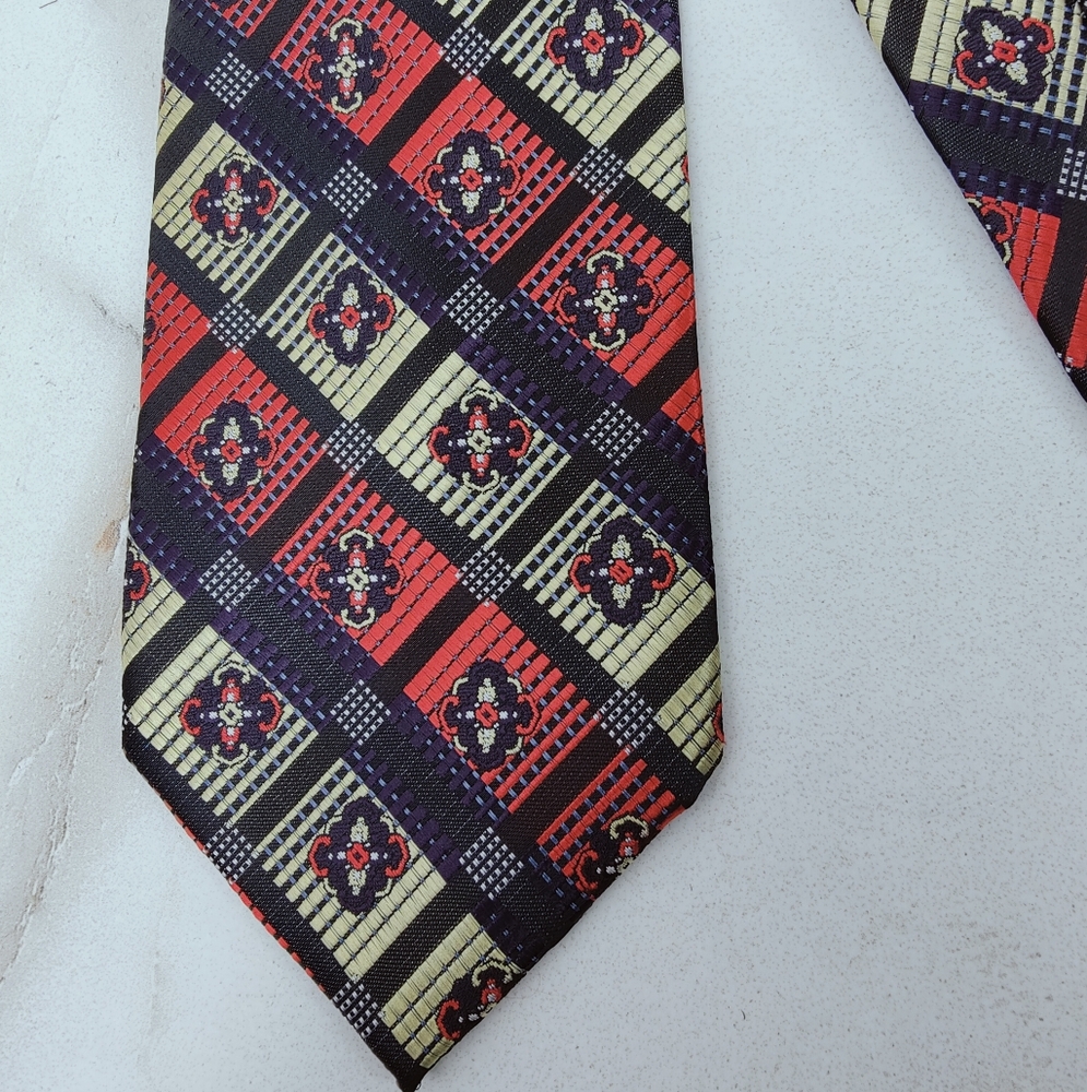 Pierre Cardin Men's Red Cream Black Purple Geometric Check Print 3.5" Tie